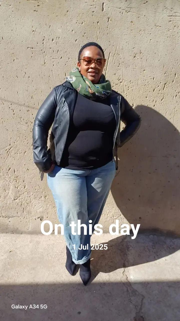 @userDee