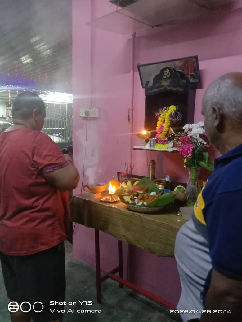 @Kaushik Tina♥️