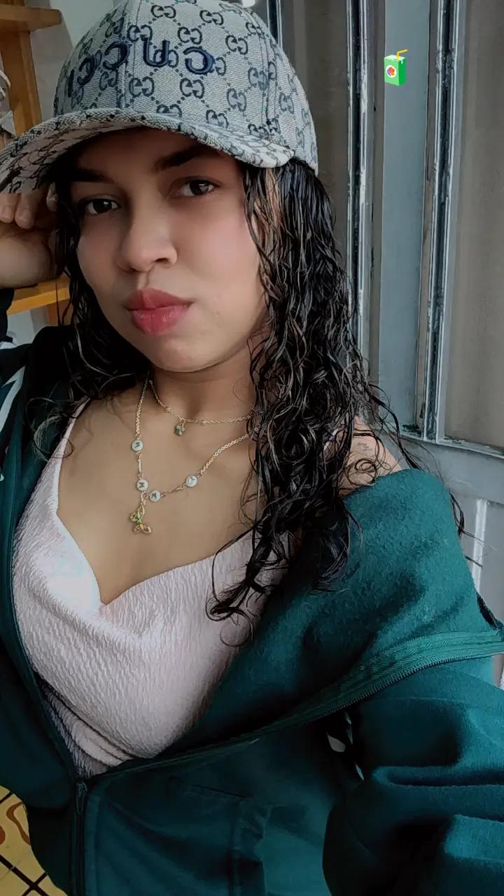 @YIYI🤎