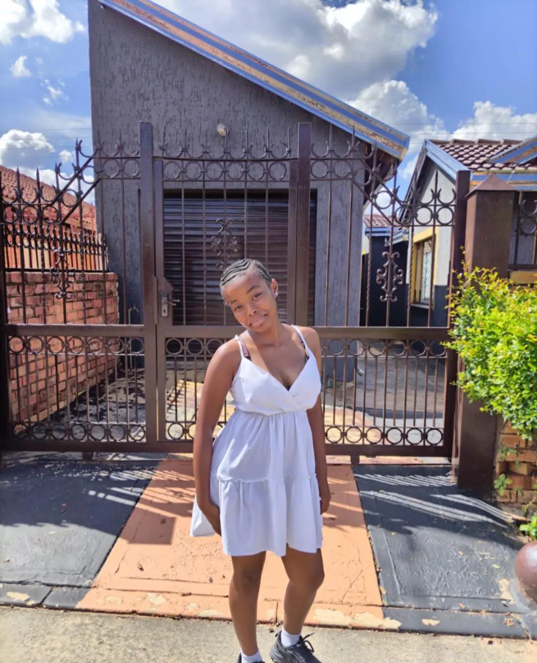 @Lesego🦩️