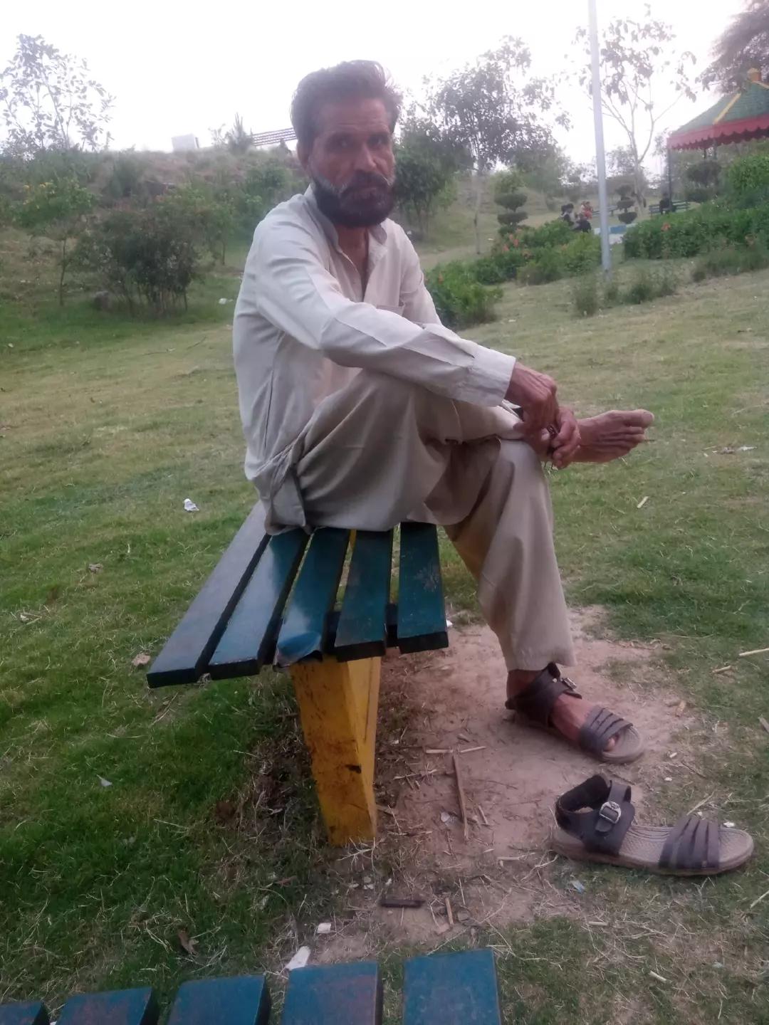 @Shawas Khan325
