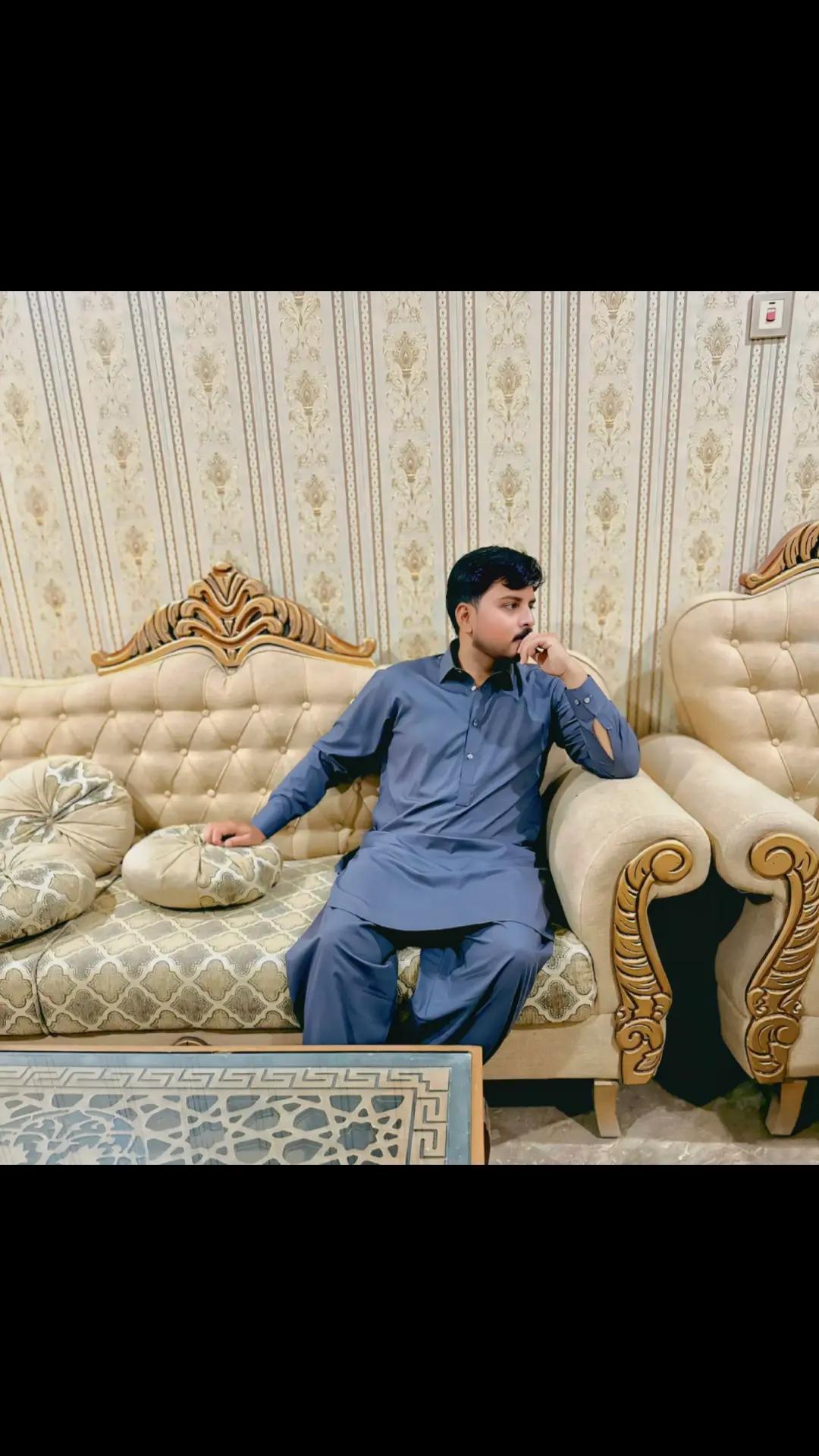 @MALIK AWAIS