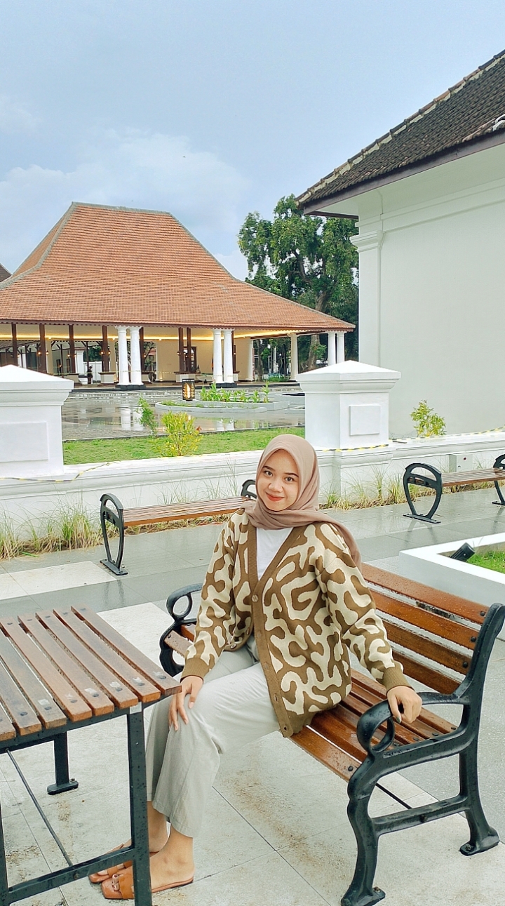 @Nabila