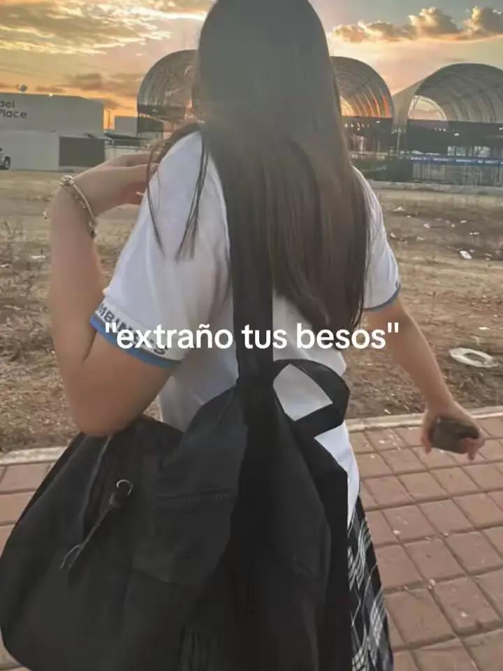 @Renata Jarquin FAN