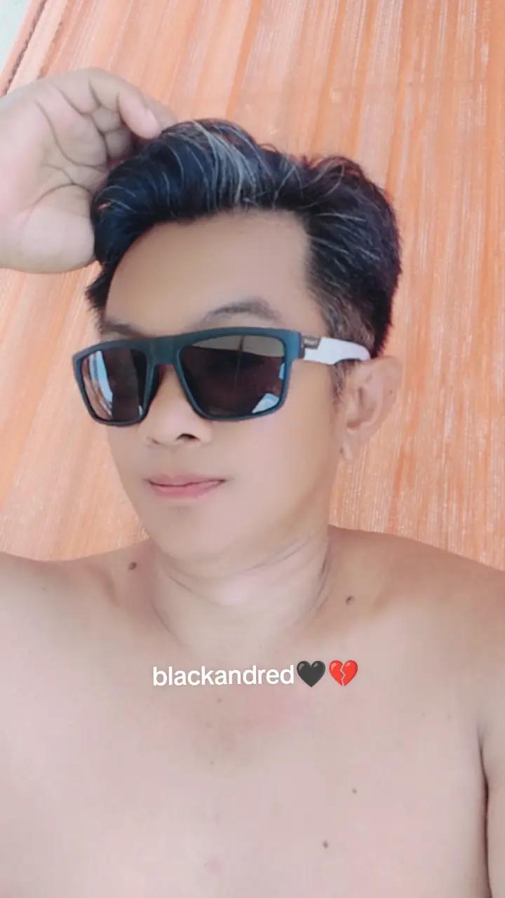 @Black&Red