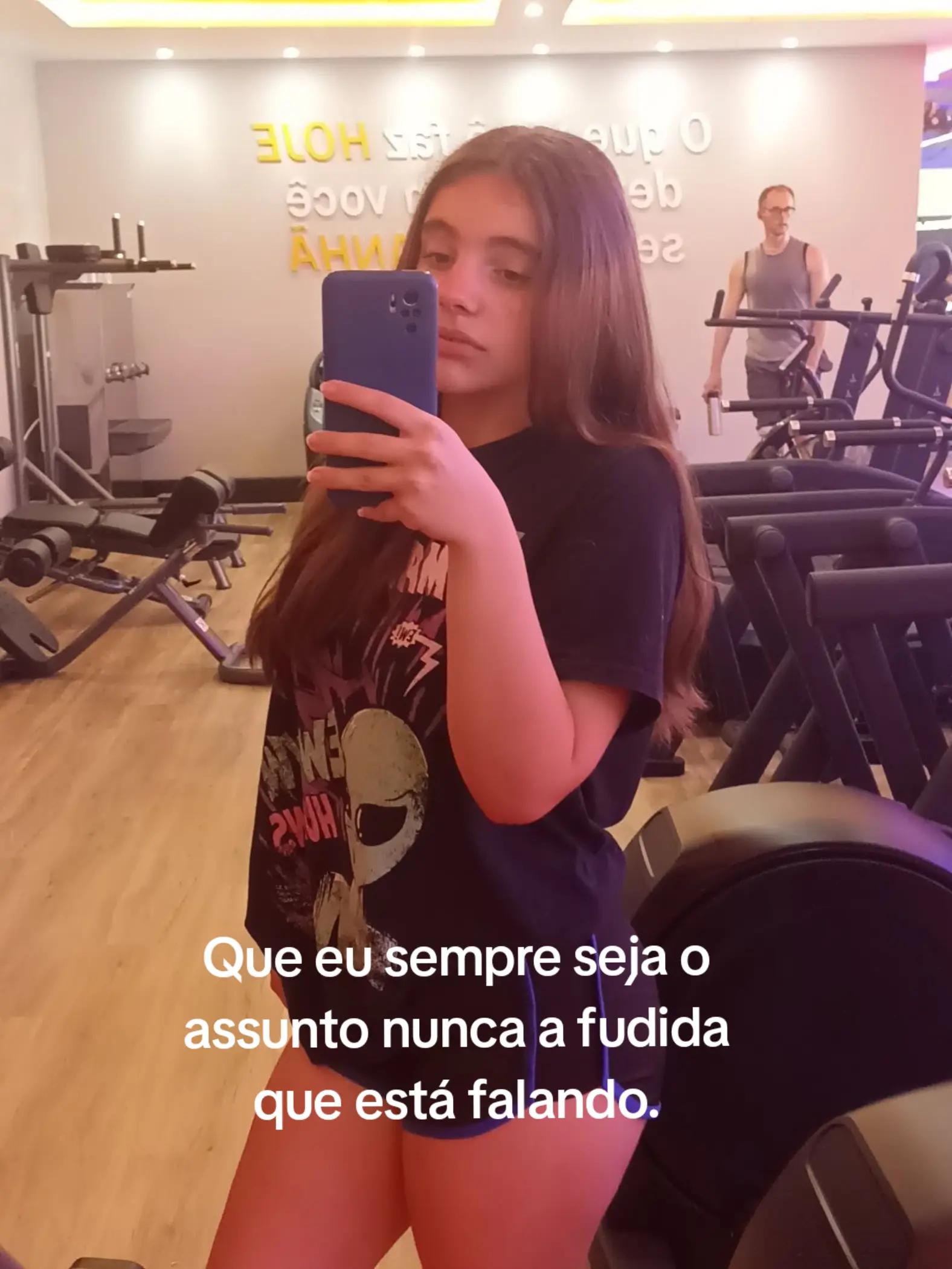 @Laís