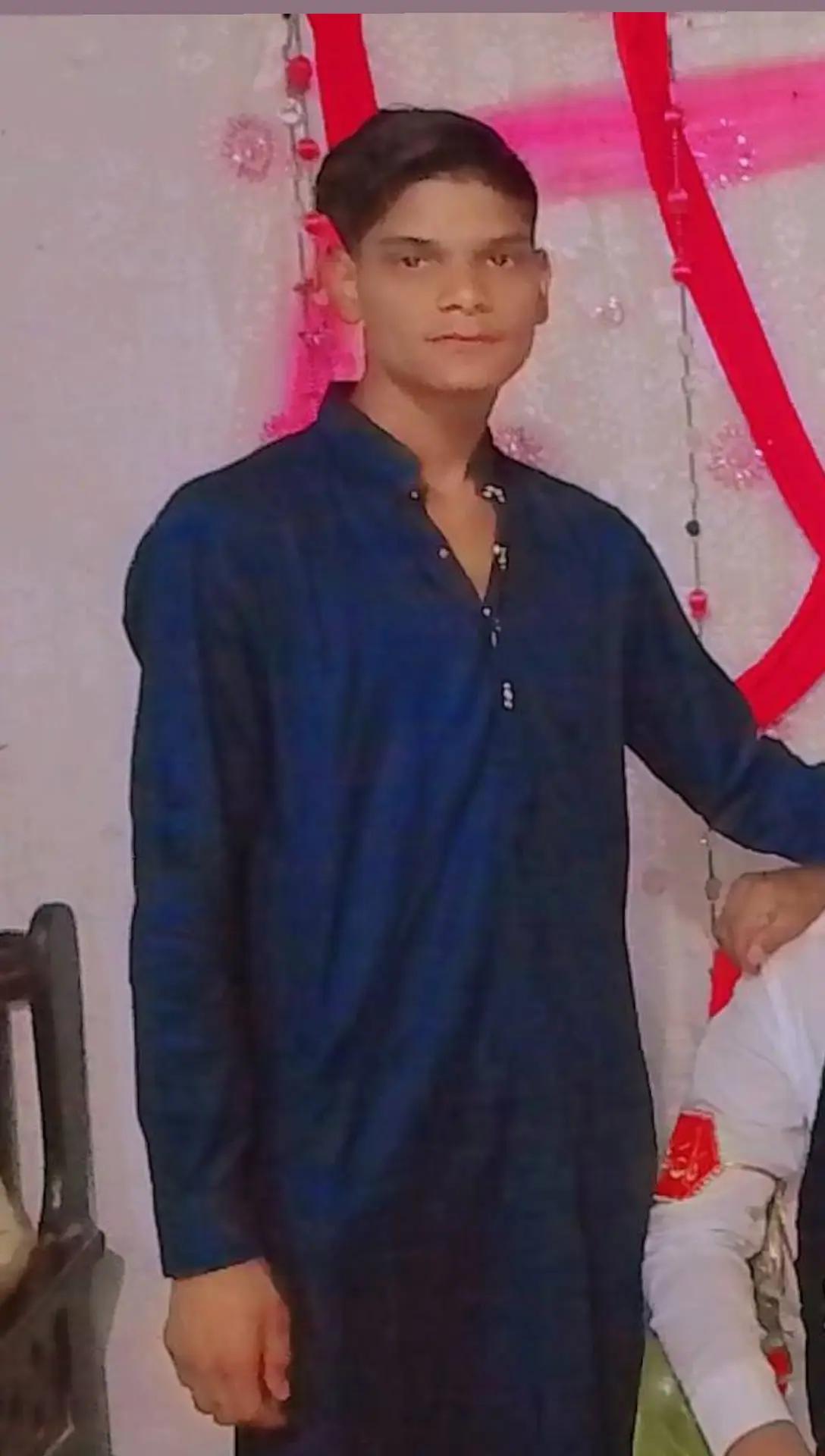 @sharooz