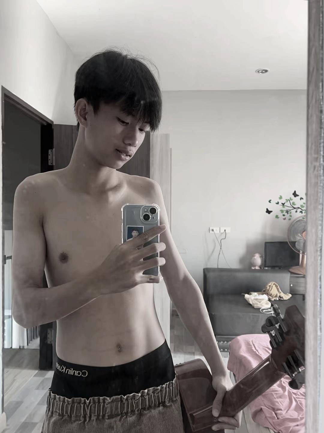 @Worachit