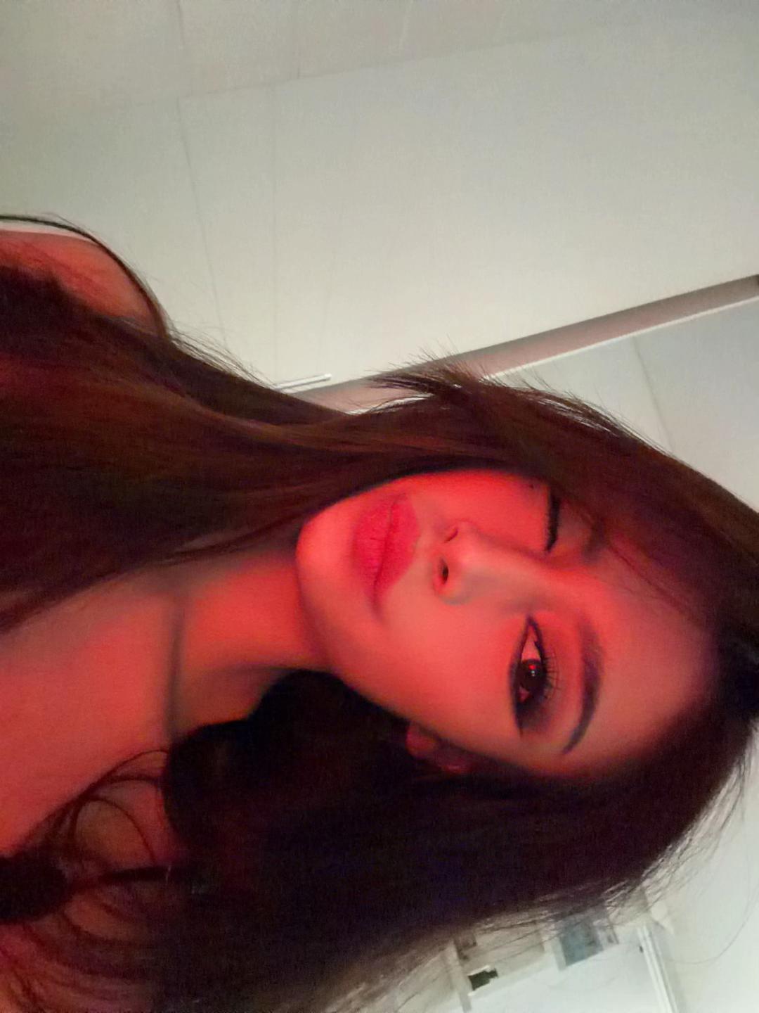@𝐆𝐫𝐚𝐭𝐢𝐚𝐯𝐢𝐜𝐭𝐨𝐫𝐢𝐧𝐞