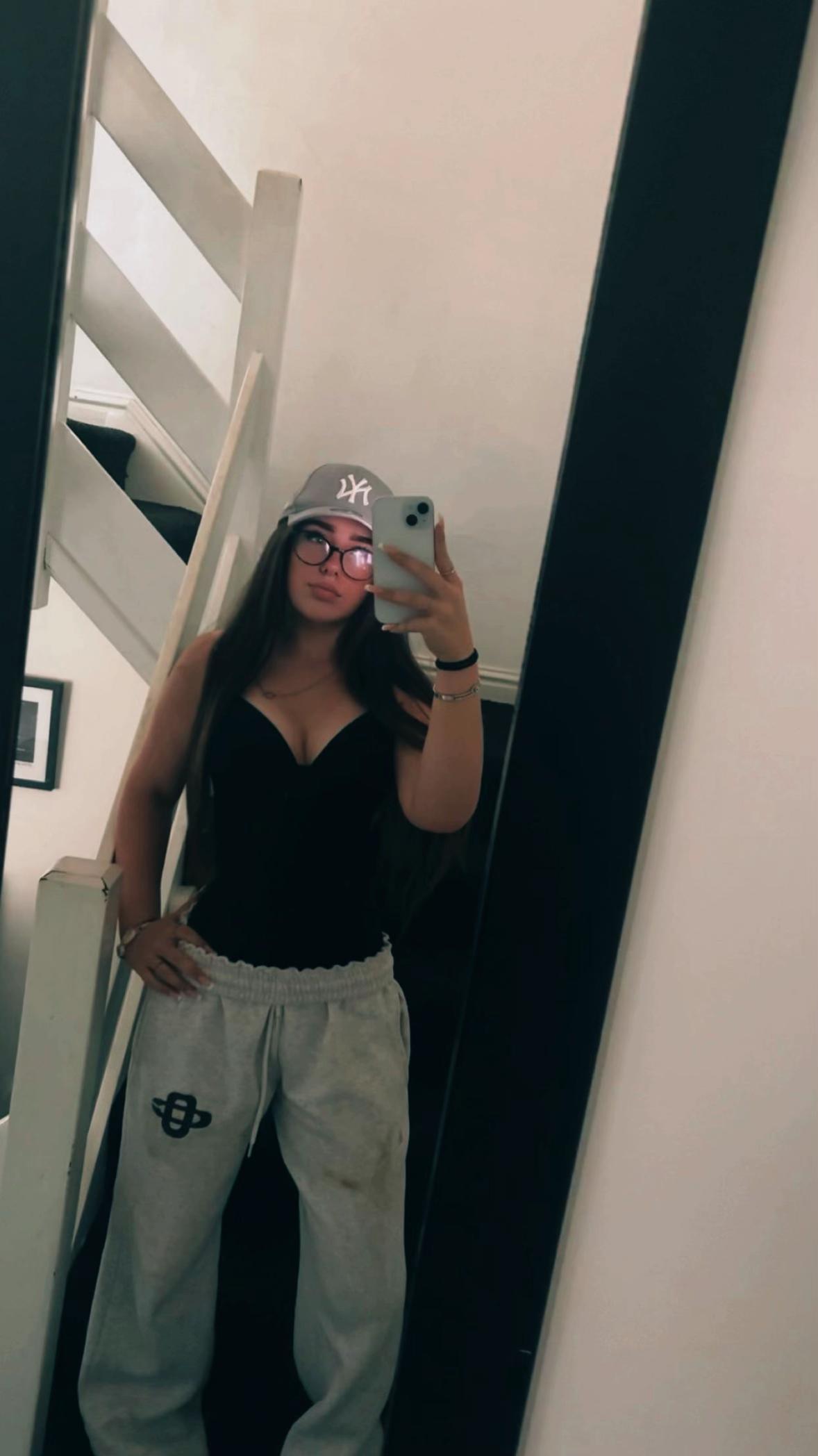 @𝐉🪬