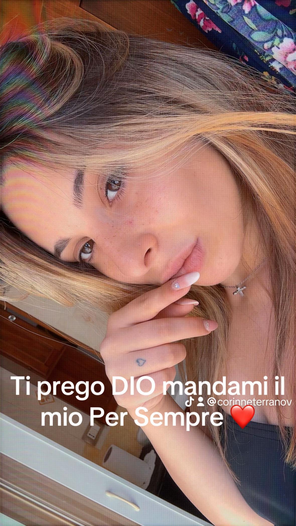 @Corinne🌹