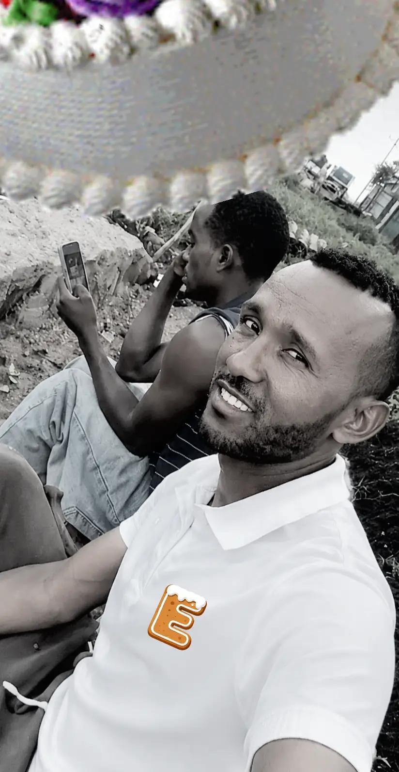 @endrisመቅደላ, ፋሚሊ
