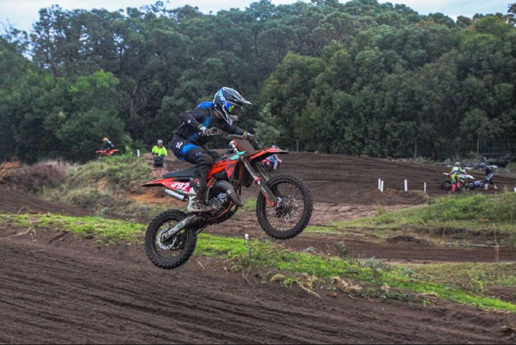 @Romeo_Buz