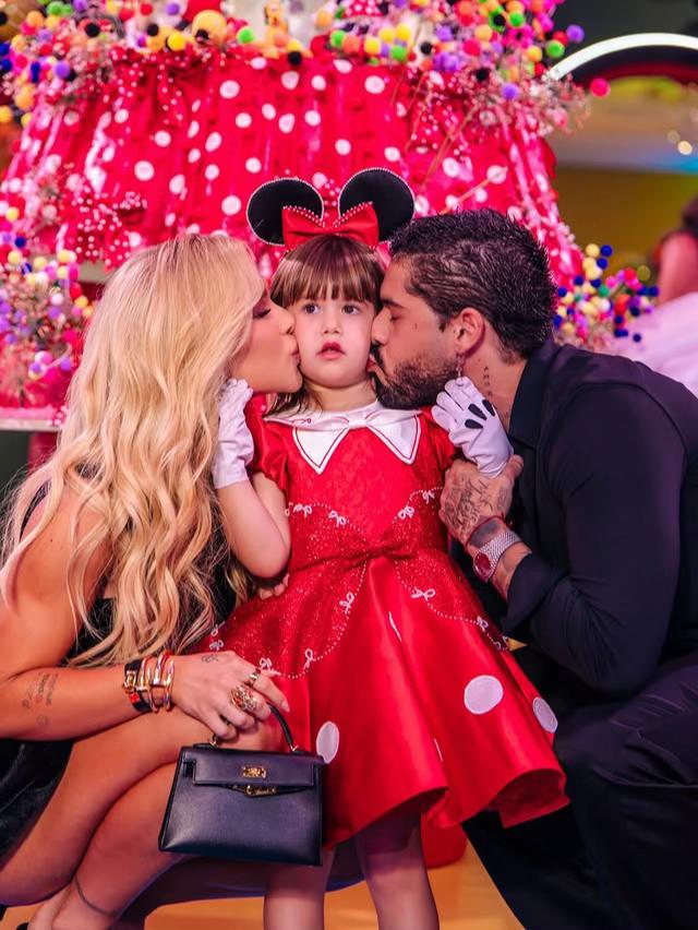 @Story Fama oficial ❤️