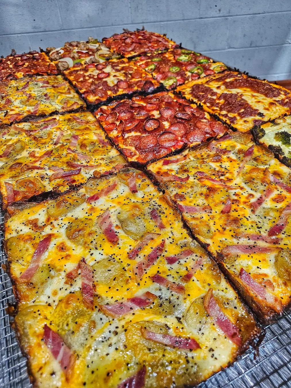 @Pizza By Pluto
