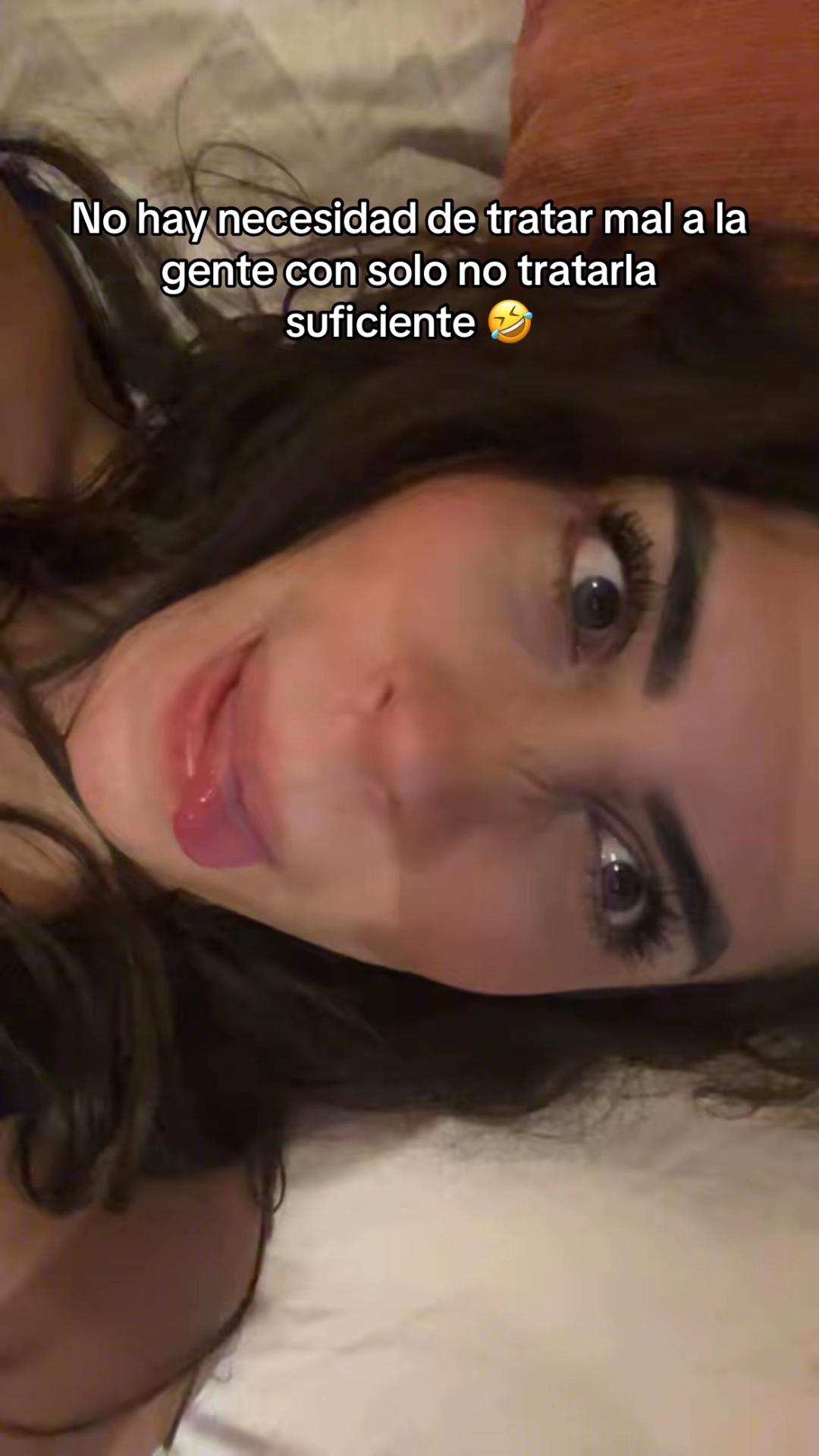 @Miss Silvana Revilla
