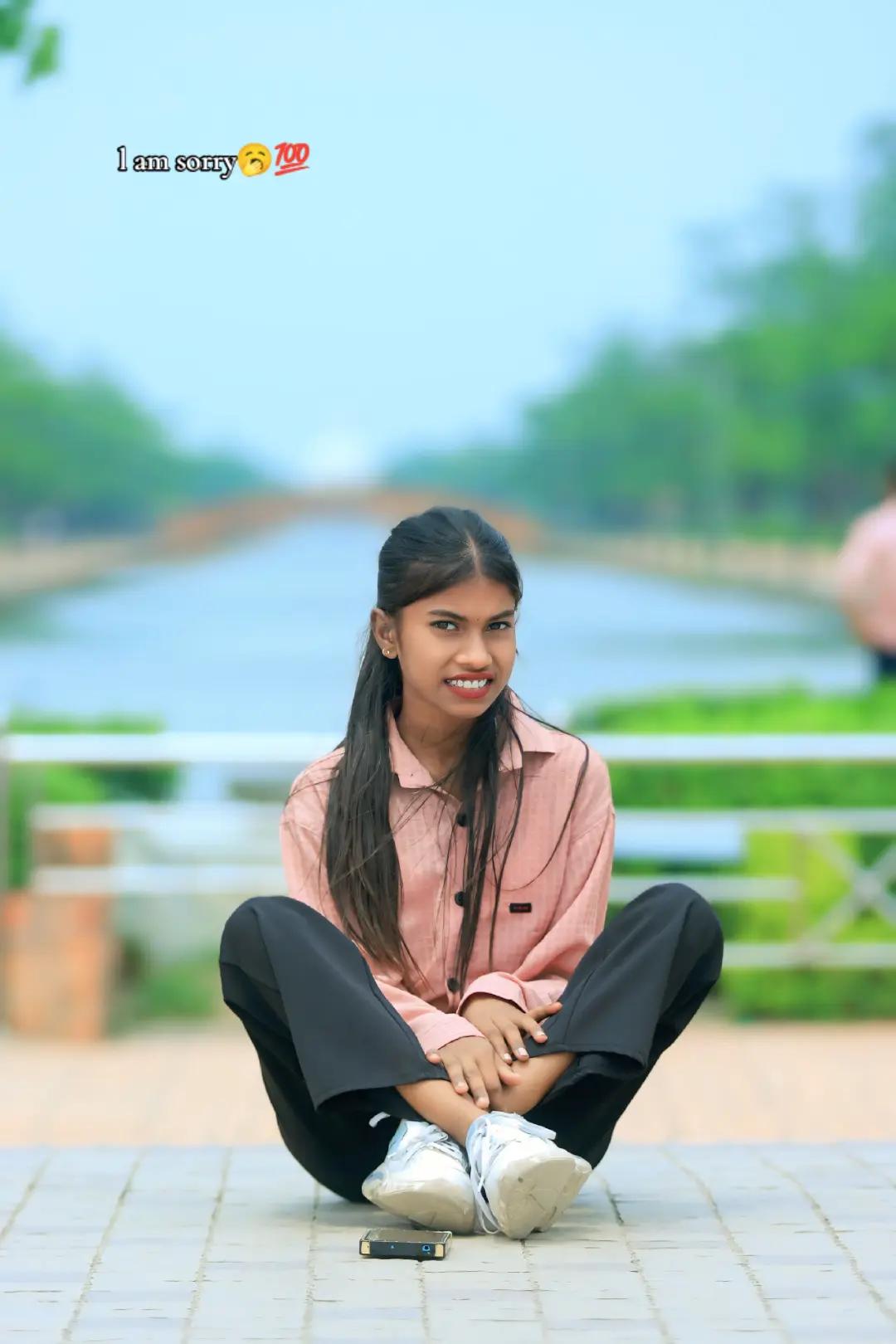 @<[✓🕊️miss_D_pooja🕊️✓]>