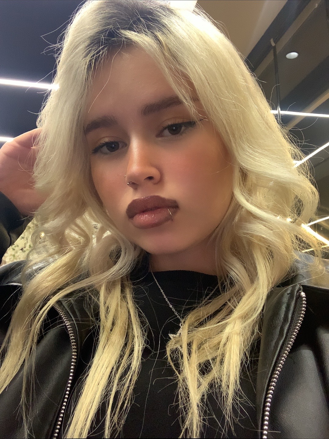 @heliaydn