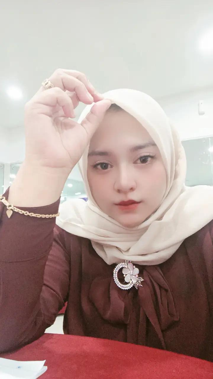@Seri Wahyuni3000