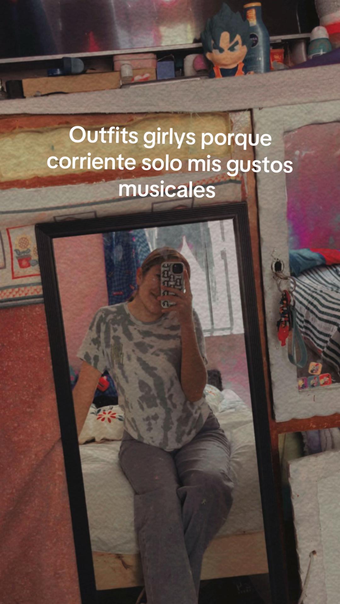@Laura López 🦦