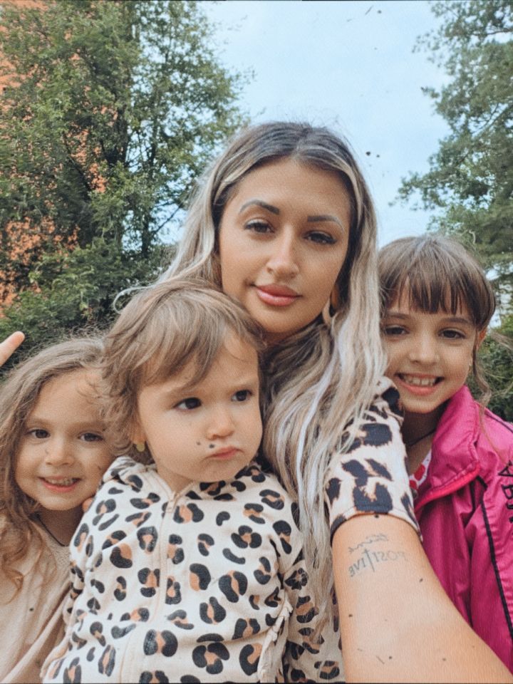 @Cătălina 👑