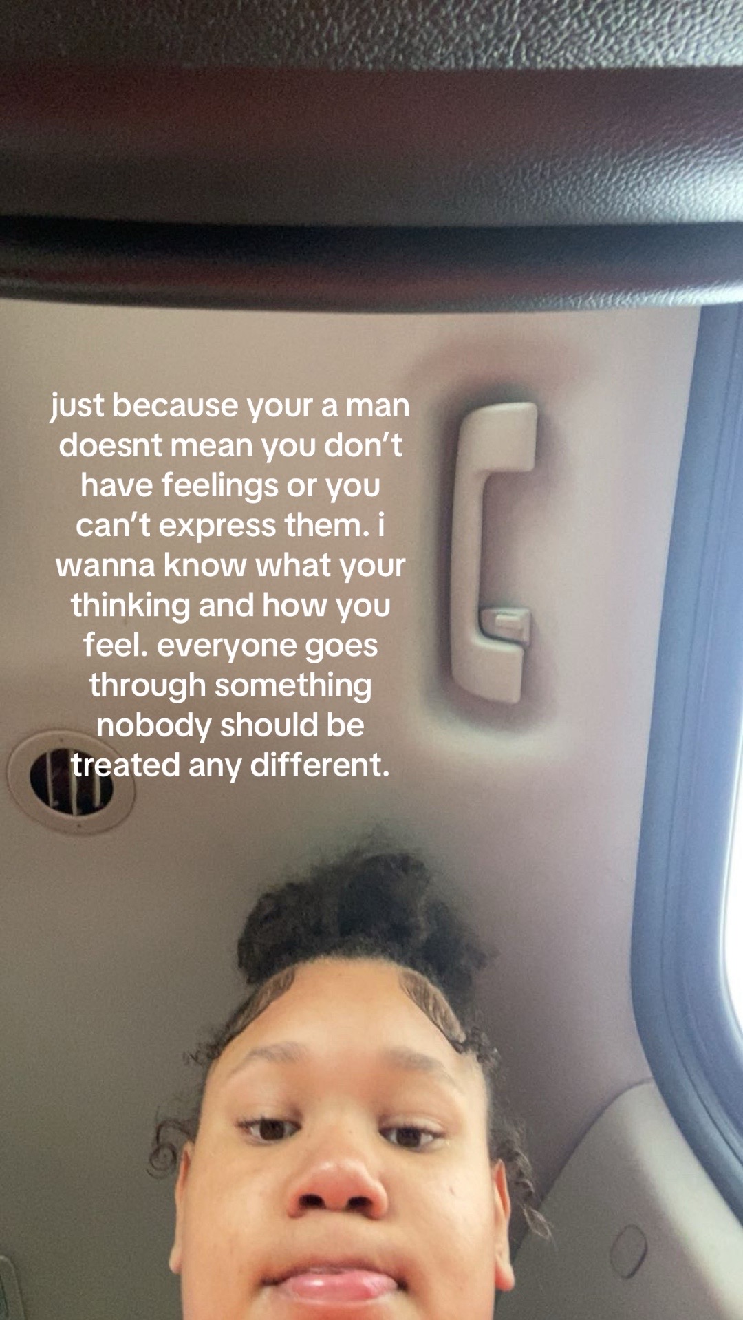 @•