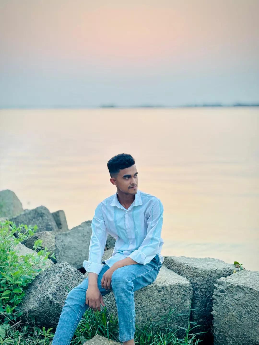 @ Ꮇᴜɴɴꫝ么Ᏼʜᴀɪ 