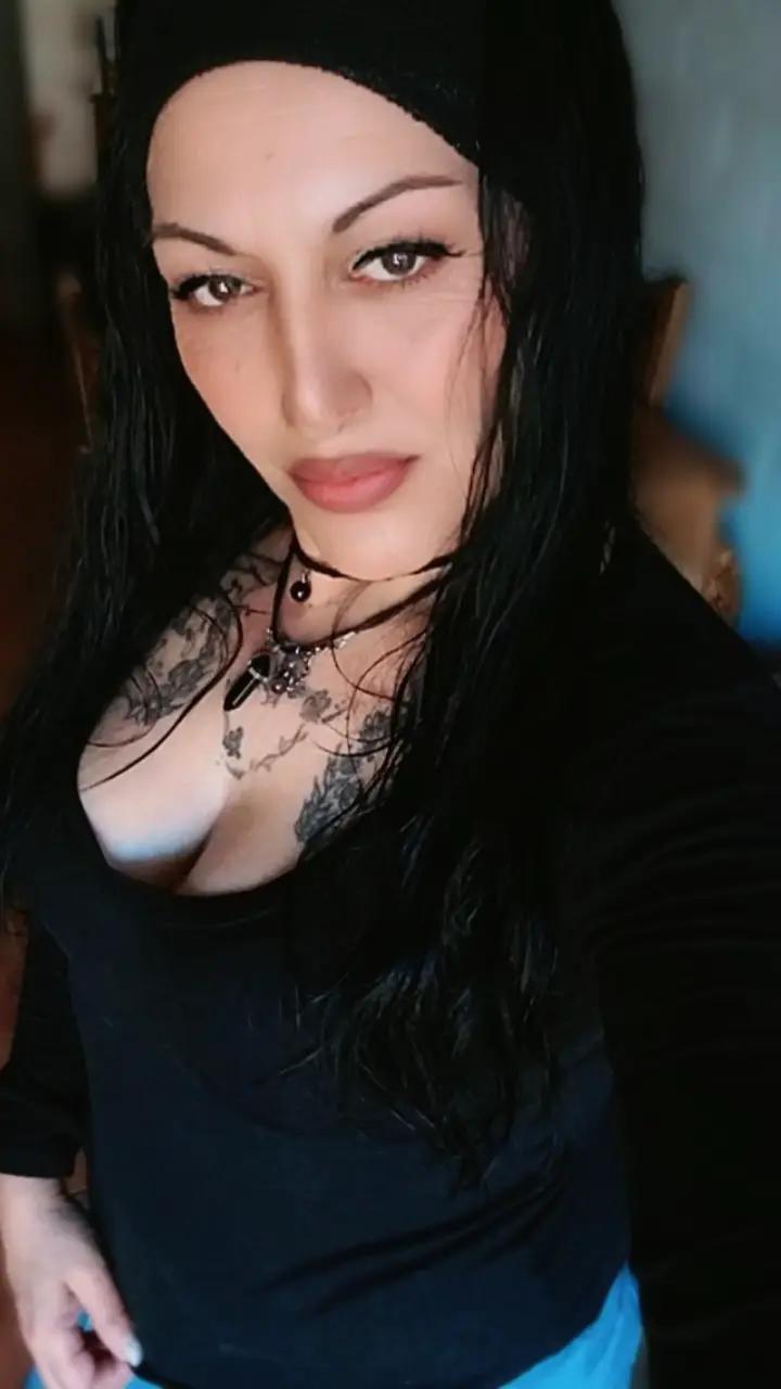 @morenita ✌️💋