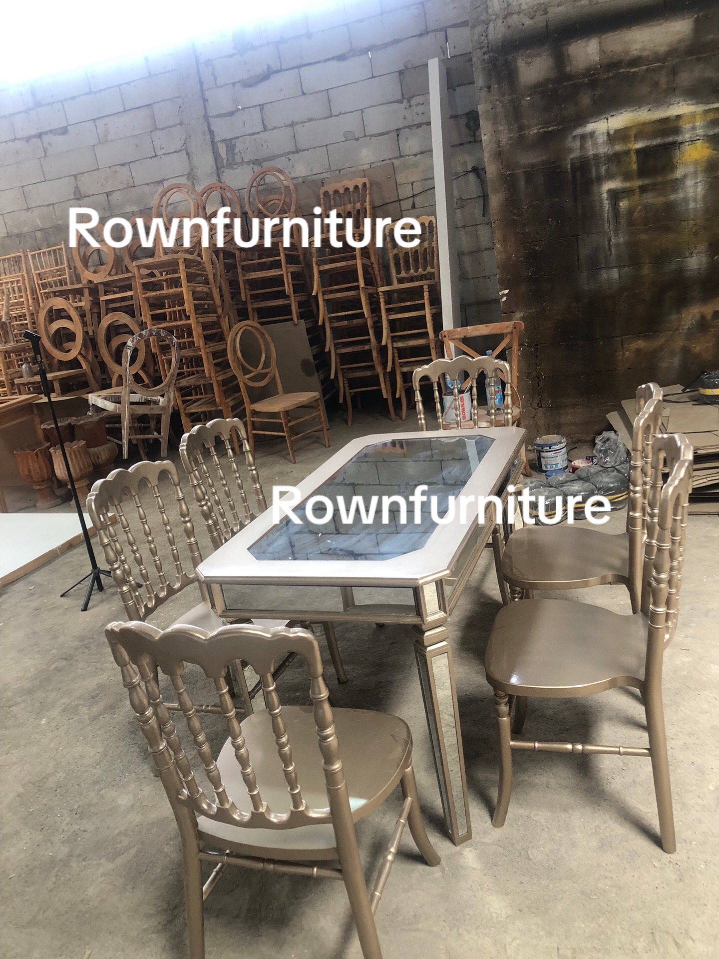 @rownfurniture