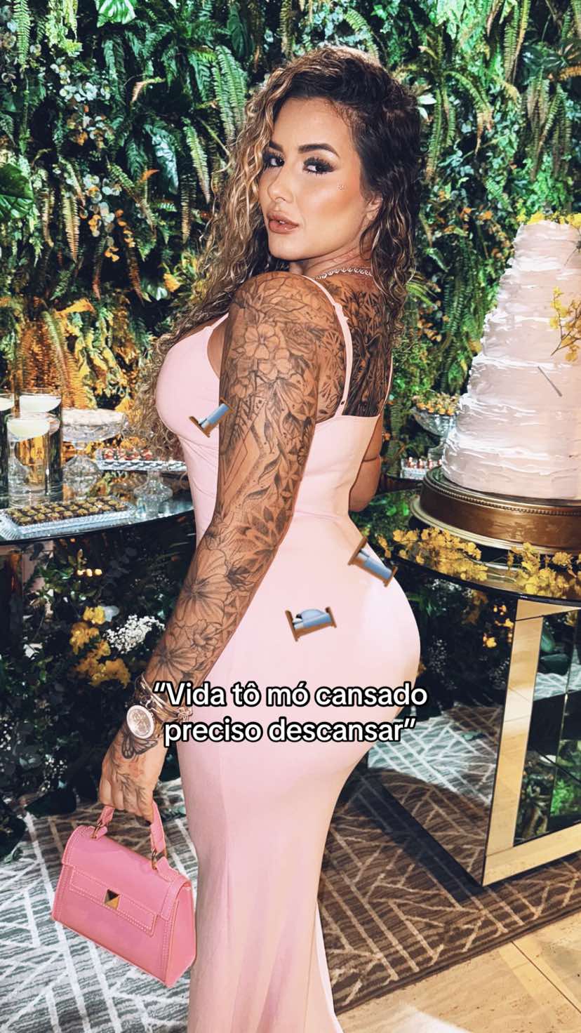 @Lara Emanuelle