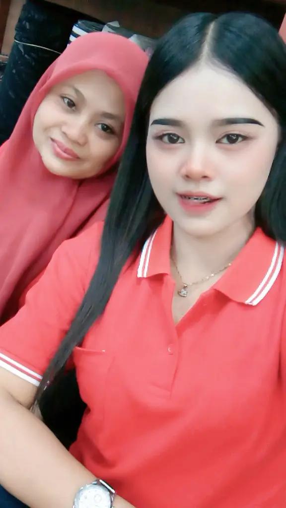 @Mama Indah😜