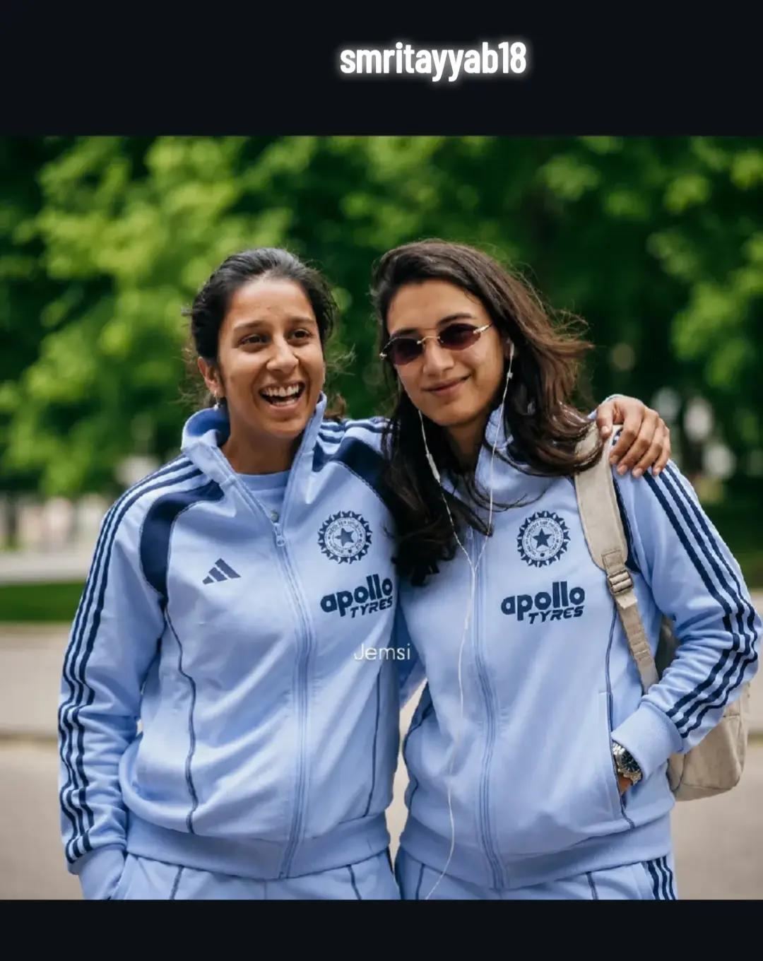 @Smriti Mandhana 18