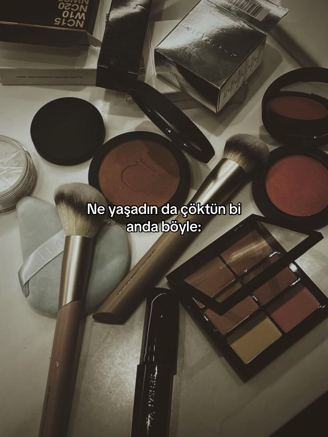 @𝐑𝐞𝐲𝐡𝐚𝐧 𝐈̇𝐋