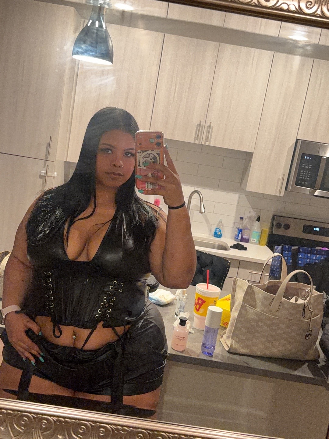 @Emi 🇩🇴