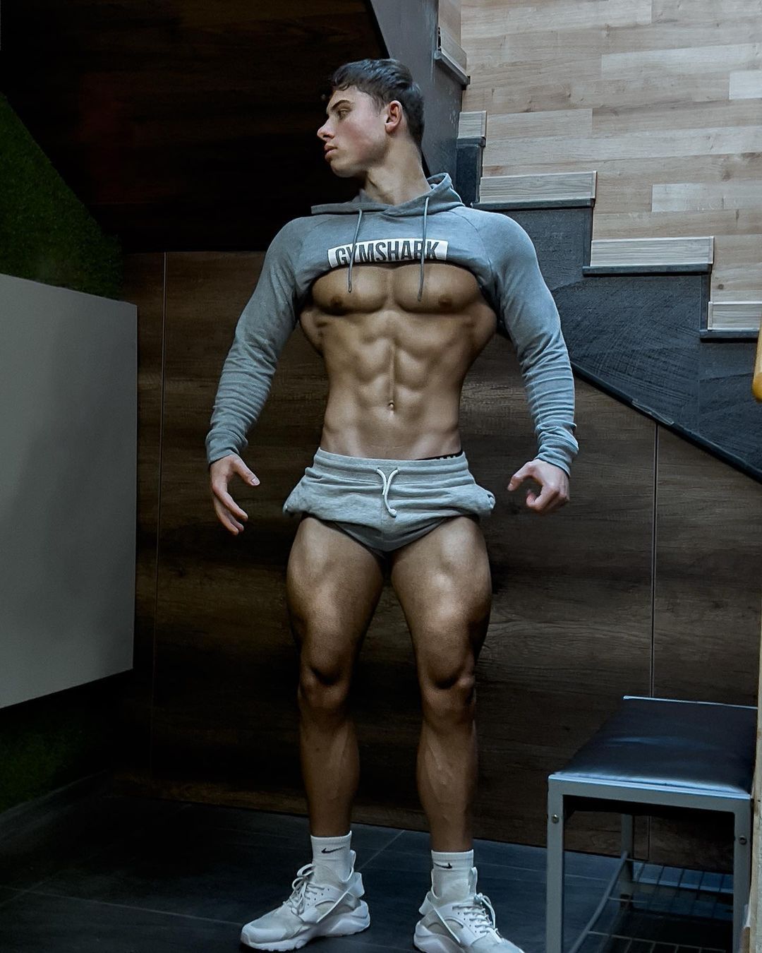 @Hot_b0ys.
