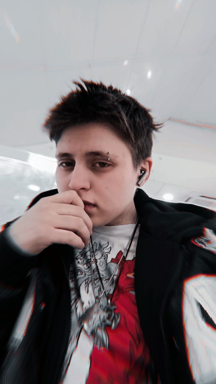 @🥀КИРЮША🥀