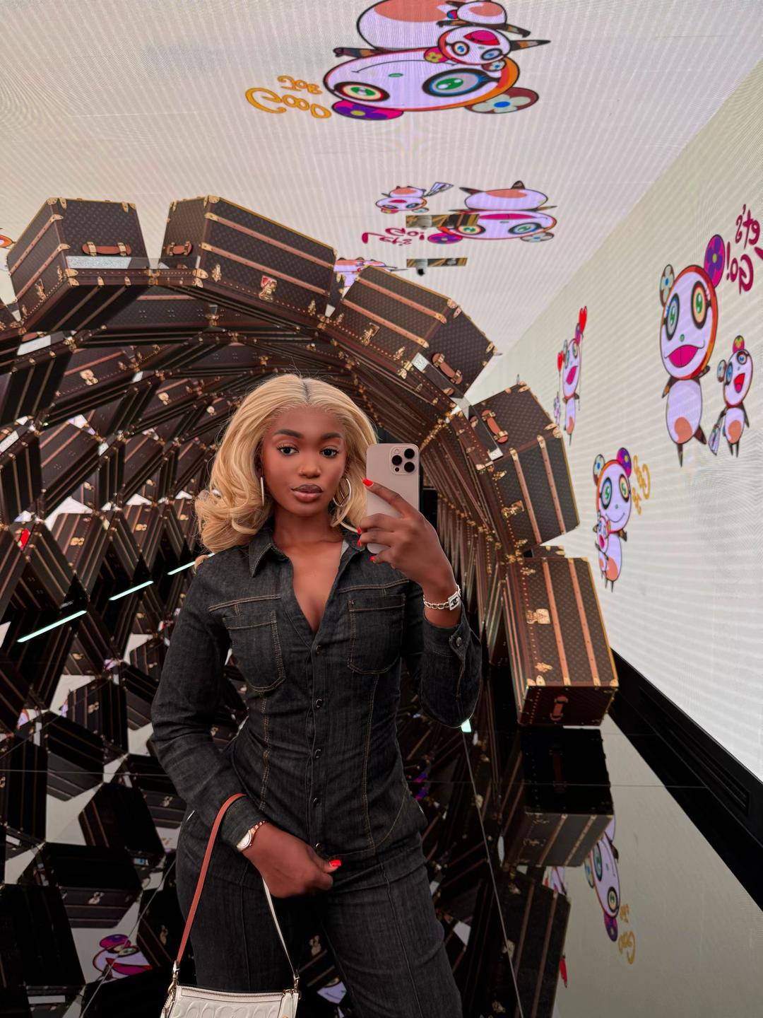 @𝐄𝐦𝐢𝐥𝐲 𝐀𝐧𝐭𝐡𝐨𝐧𝐲✰