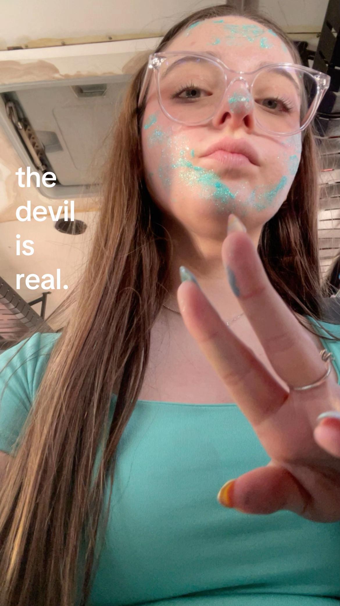 @lauraa