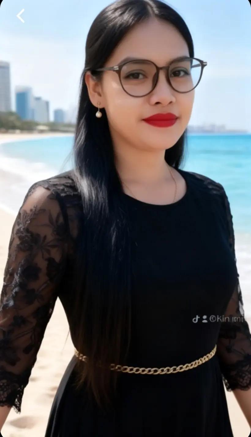 @💞💐Khin MarLarMyint💕💐