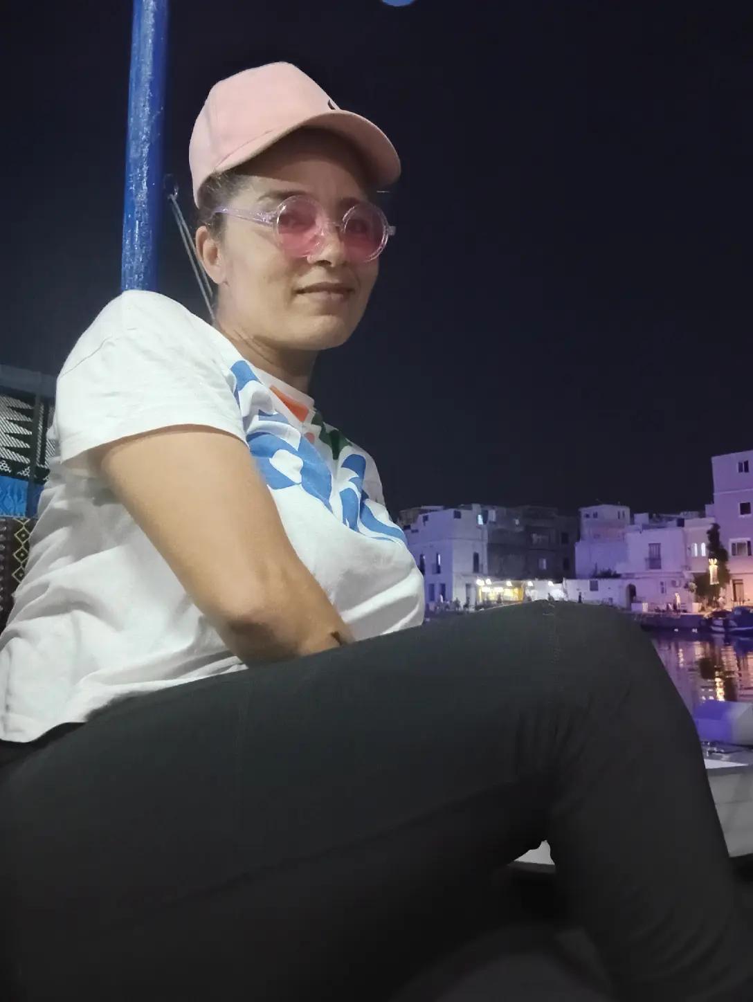 @Amouna Amouna
