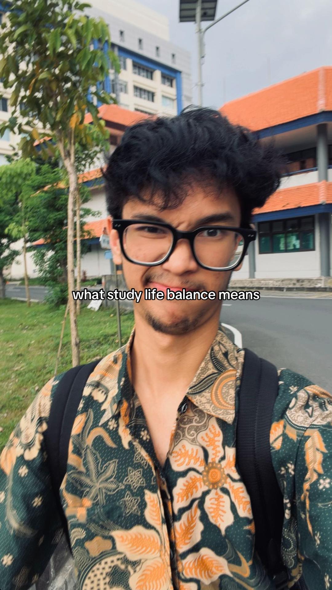 @AdammWehh