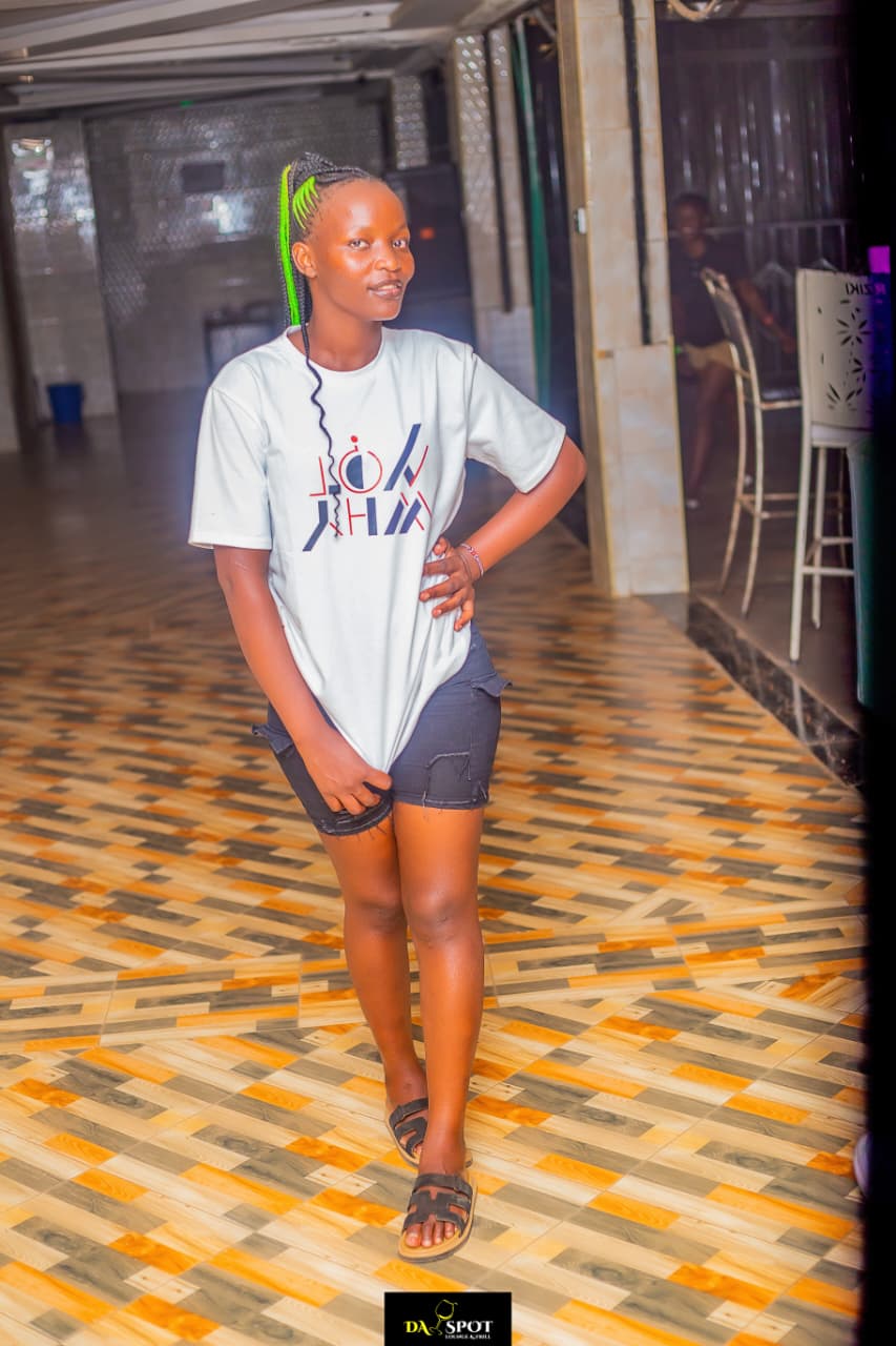 @Terry lastborn 👩&zwj;🍼