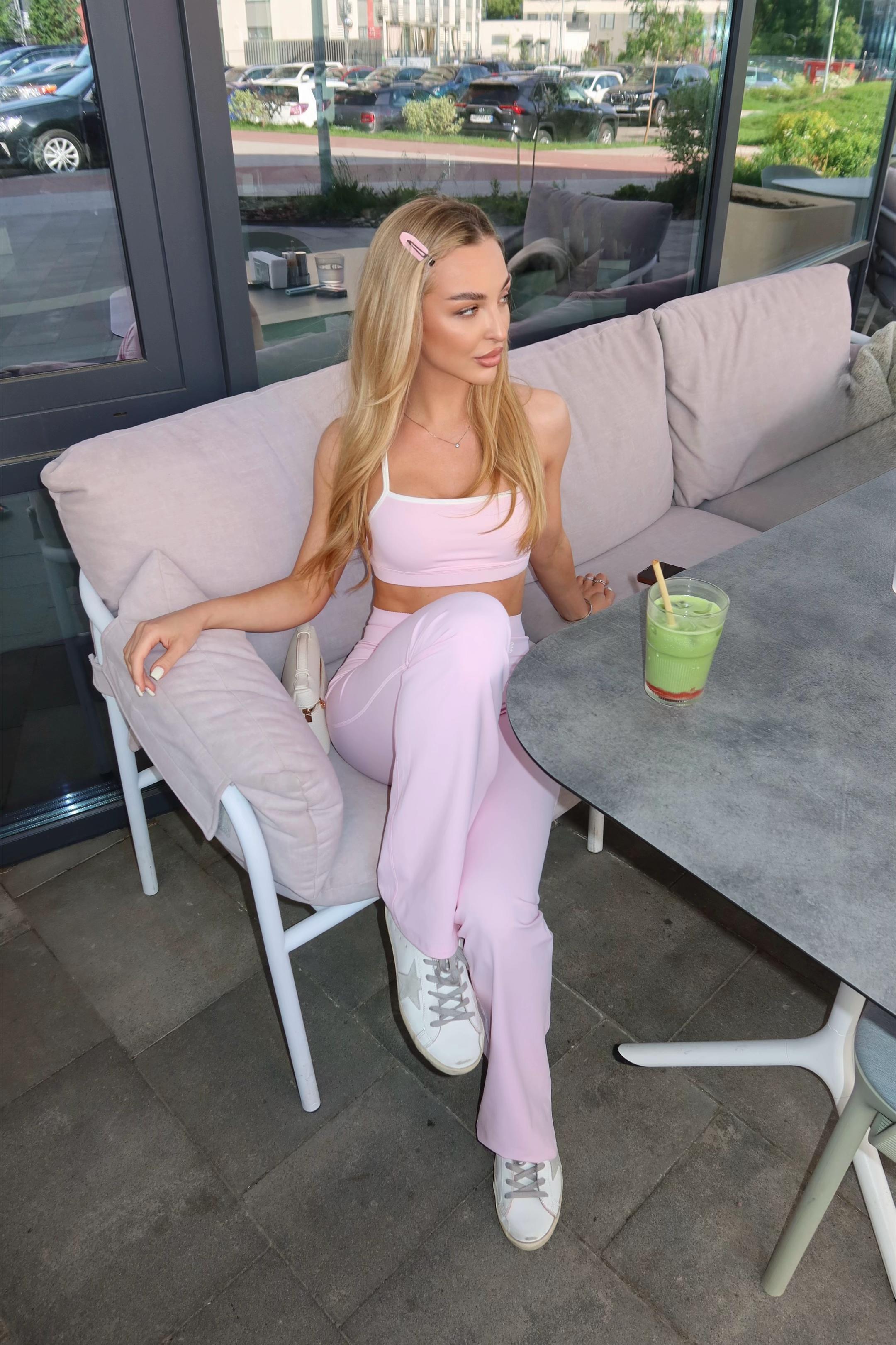 @Mariia Kravtsova