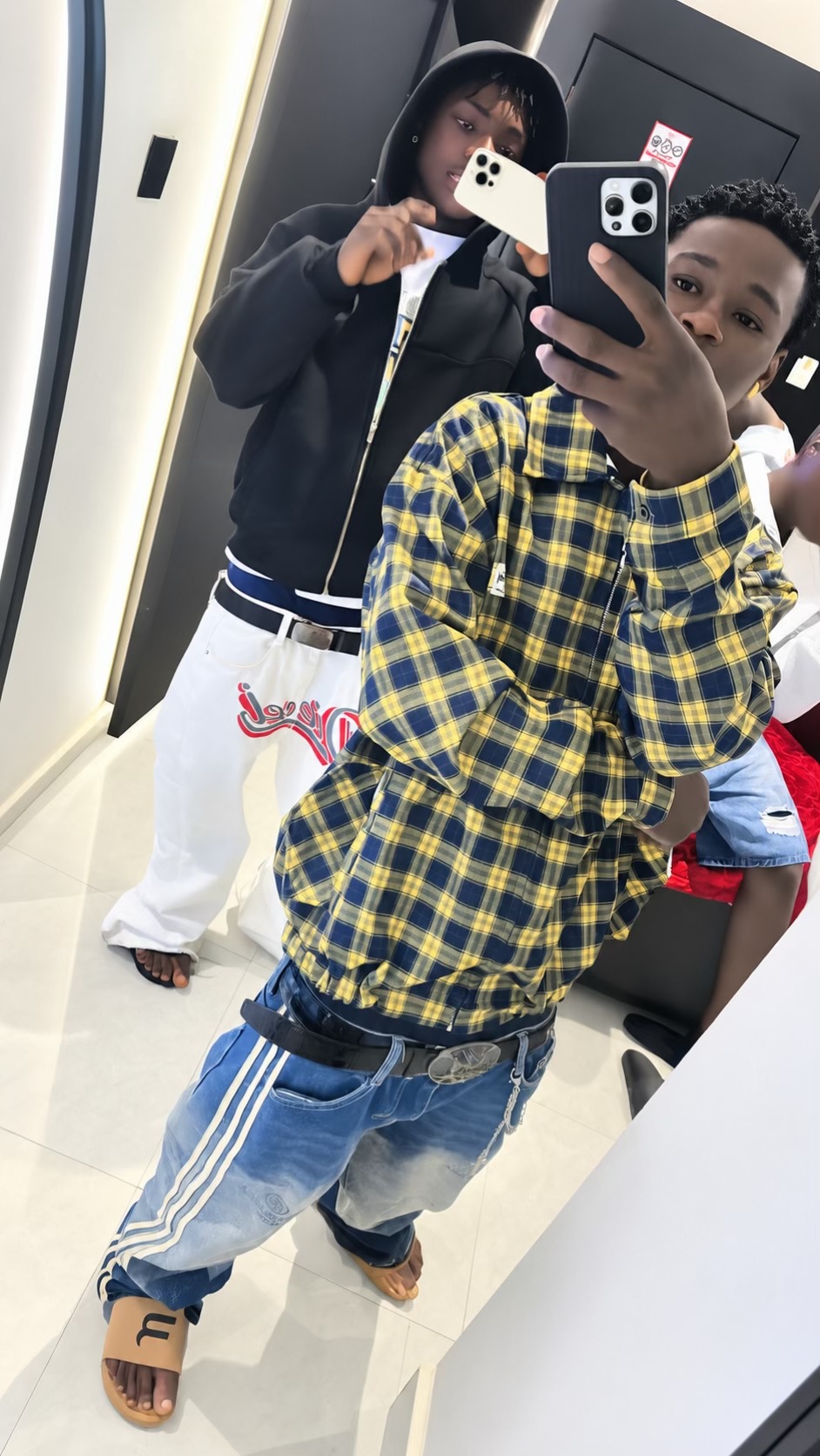 @+49 arab_moni 🇩🇪👞