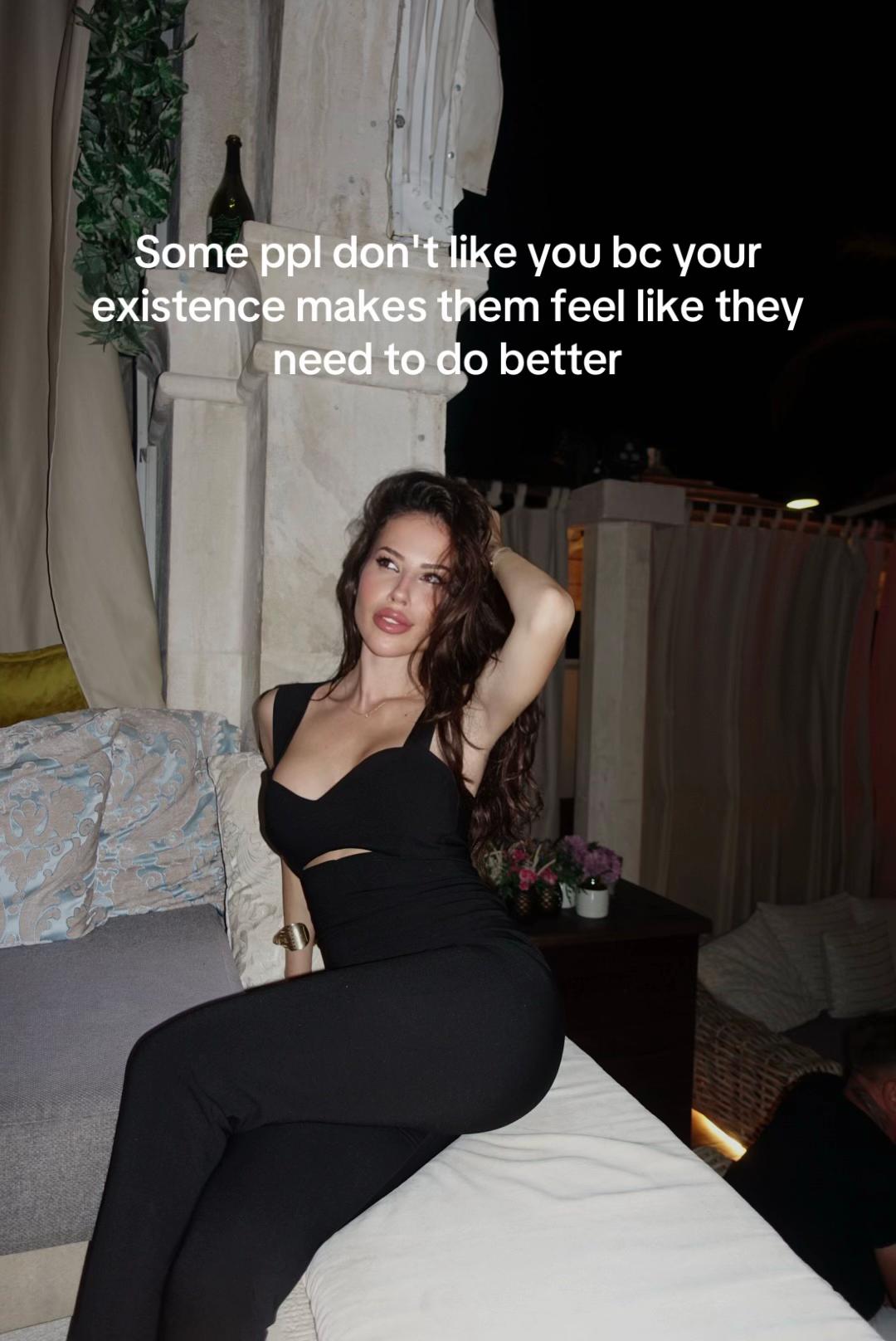 @HJelena