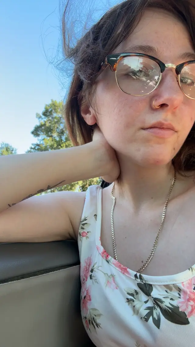 @Julli🥰