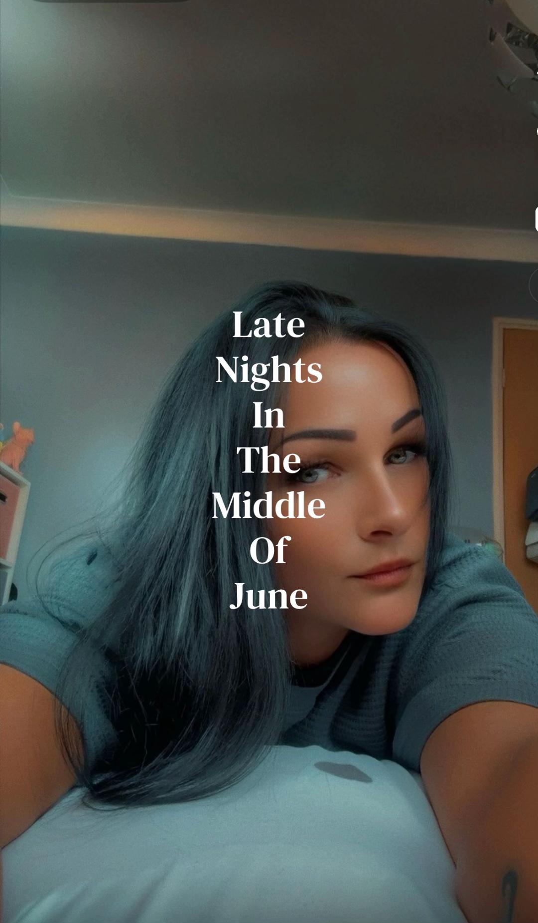 @Kay💜🖤