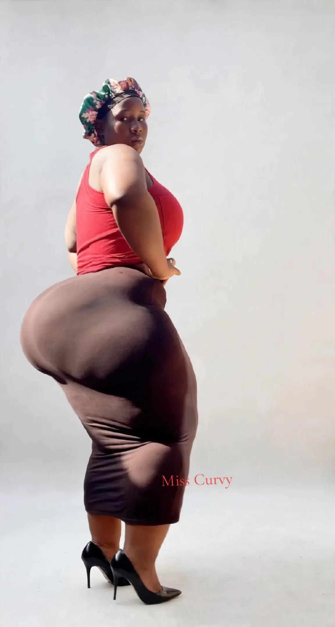 @Miss curvy 🥰