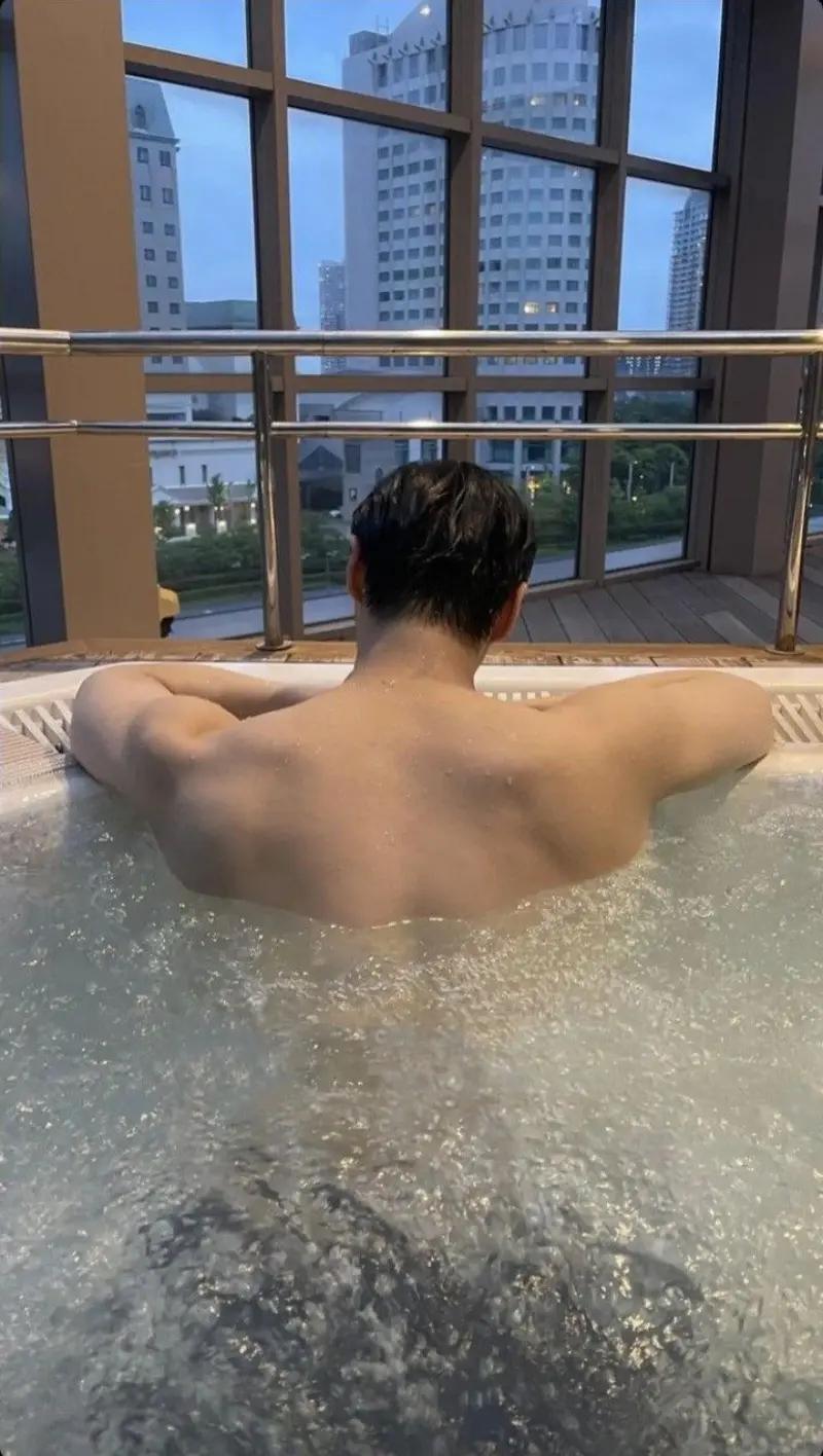 @zulet ᡣ𐭩