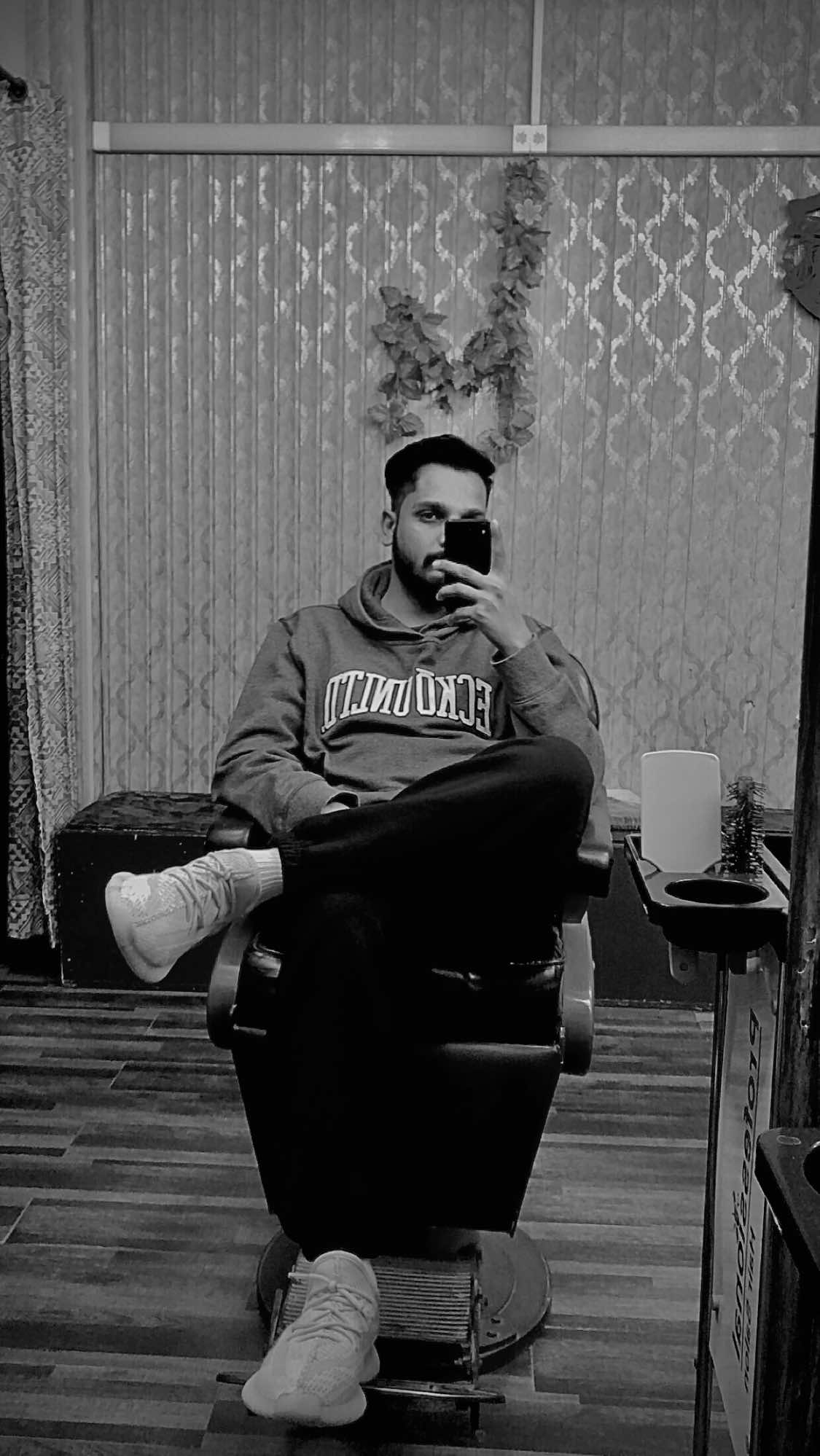 @ʜᴀsᴀɴ 🚩